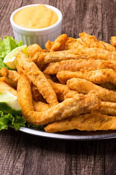 Isca de Peixe Empanado