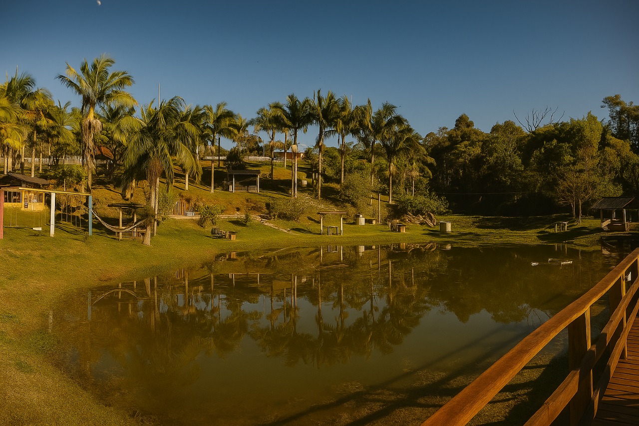 PIER8 Gastropub em Imaruí com vista para a Lagoa de Imaruí